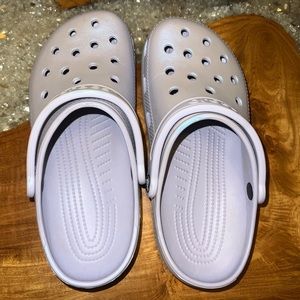 (SOLD) Crocs Classic Crocs-Mauve Mist W8